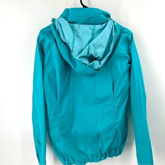 Columbia lightweight Rain Jacket with hoodie - Picture 4 of 8